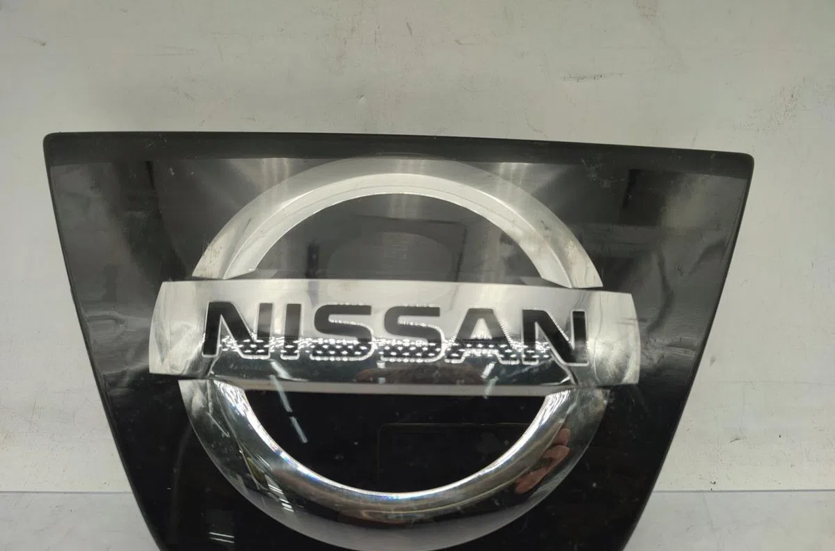 Sigle calandre NISSAN QASHQAI 2 PHASE 2 occasion