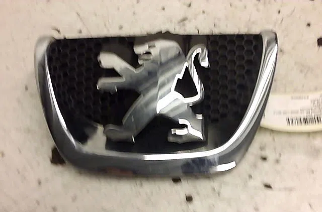 Sigle capot PEUGEOT 207 occasion
