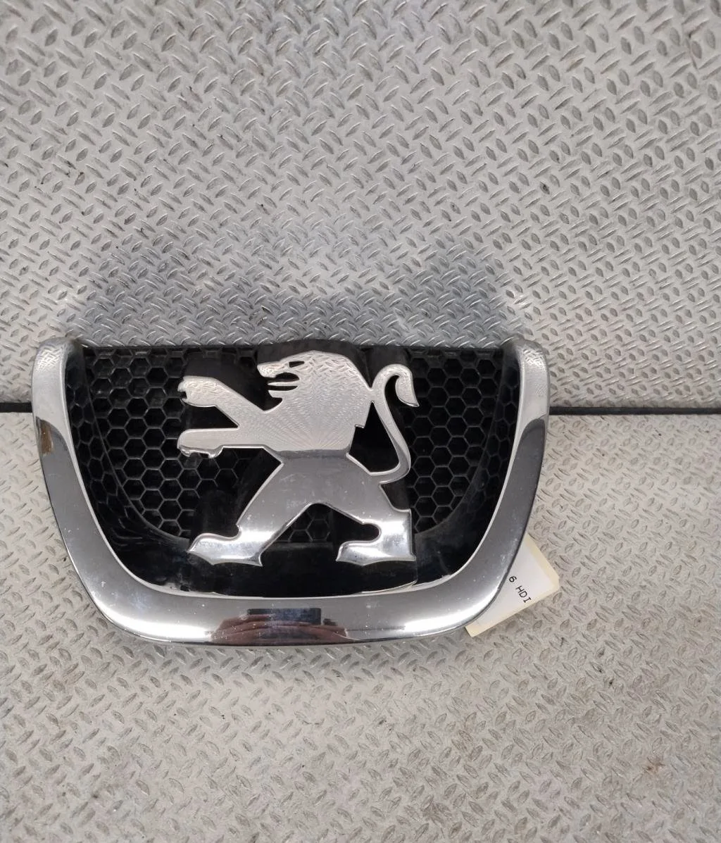 Sigle capot Peugeot 5008 (0U_, 0E_) 1.6 hdi (2010-2017) 5 portes occasion