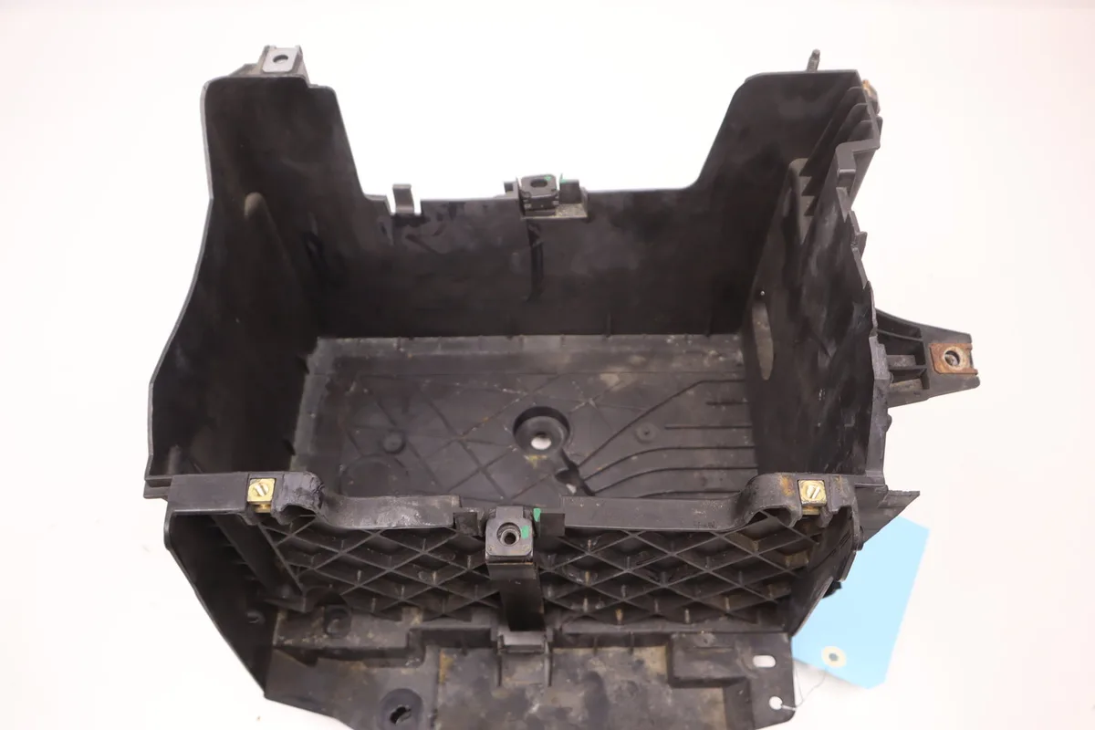 Support de batterie de traction Renault MEGANE III Coupé (DZ0-1_) 2.0 tce (dz1n) (2009) occasion