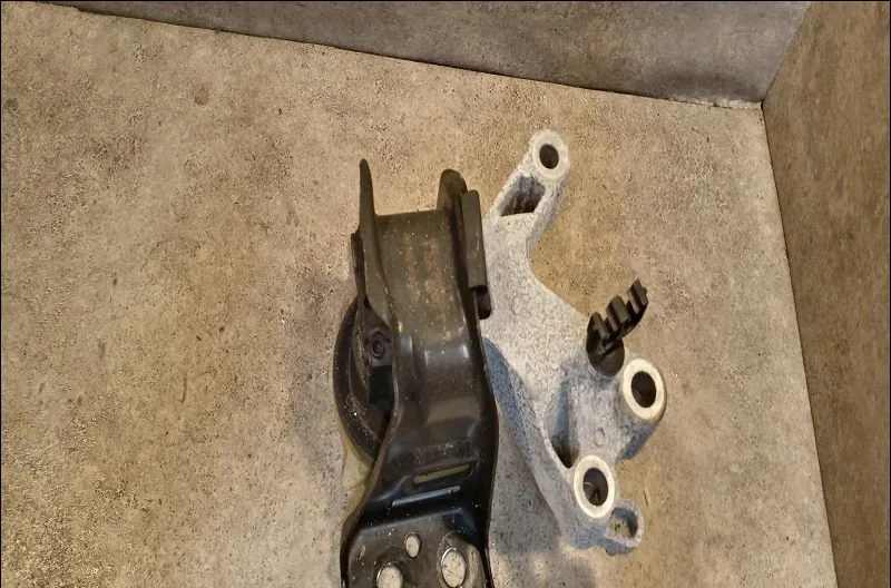 Support moteur Renault CAPTUR I (J5_, H5_) 1.2 tce 120 (2013) occasion