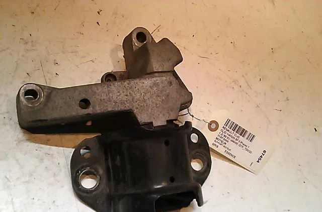 Support moteur RENAULT CLIO occasion