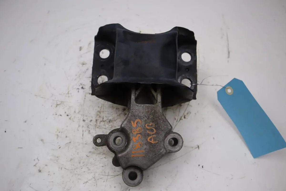 Support moteur Renault TWINGO II (CN0_) 1.2 16v (cn0k, cn0v) (2007) 3 portes occasion