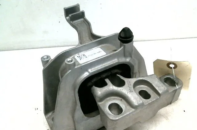 Support moteur VOLKSWAGEN PASSAT occasion