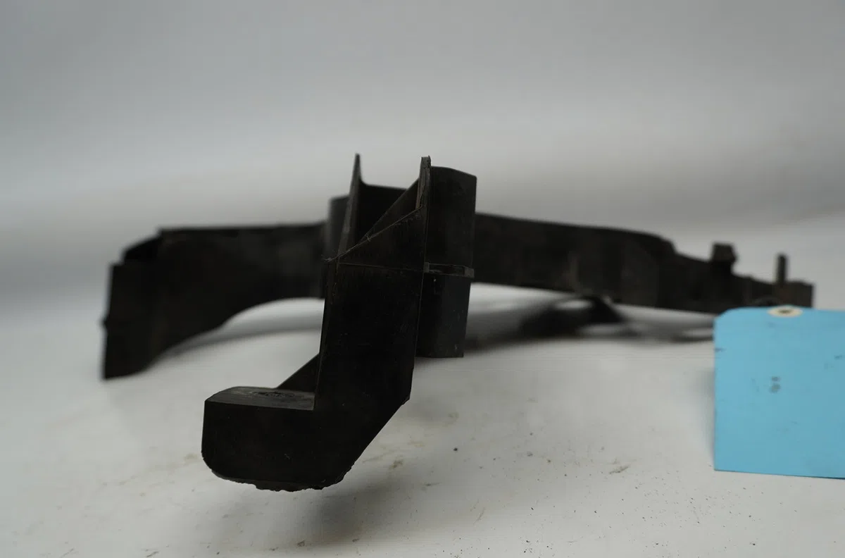 Support phare d Renault MEGANE II (BM0-1_, CM0-1_) 1.5 dci (bm1e, cm1e) (2005-2008) occasion