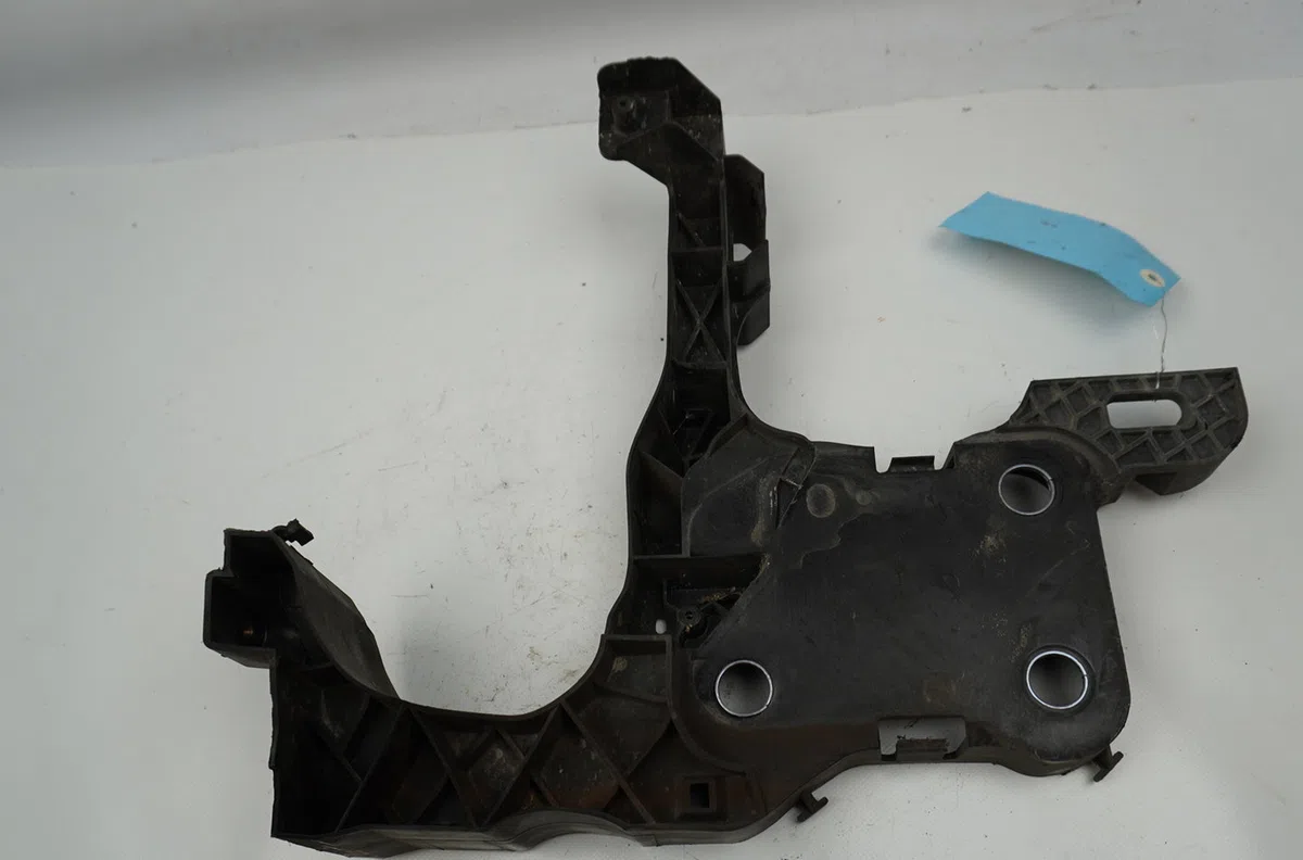 Support phare d Renault MEGANE II (BM0-1_, CM0-1_) 1.5 dci (bm1e, cm1e) (2005-2008) occasion