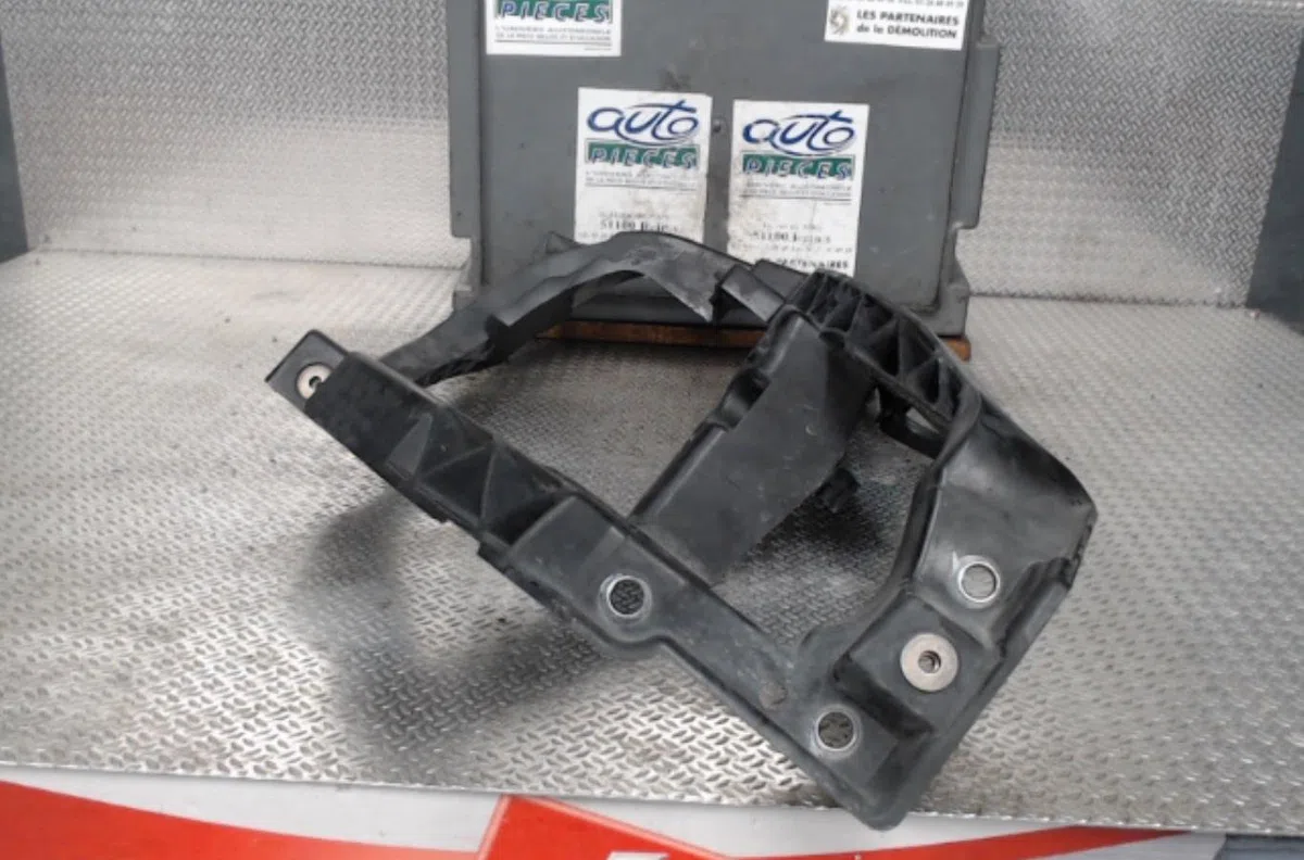 Support phare d Smart FORFOUR (454) 1.5 cdi (454.001) (2004-2006) occasion