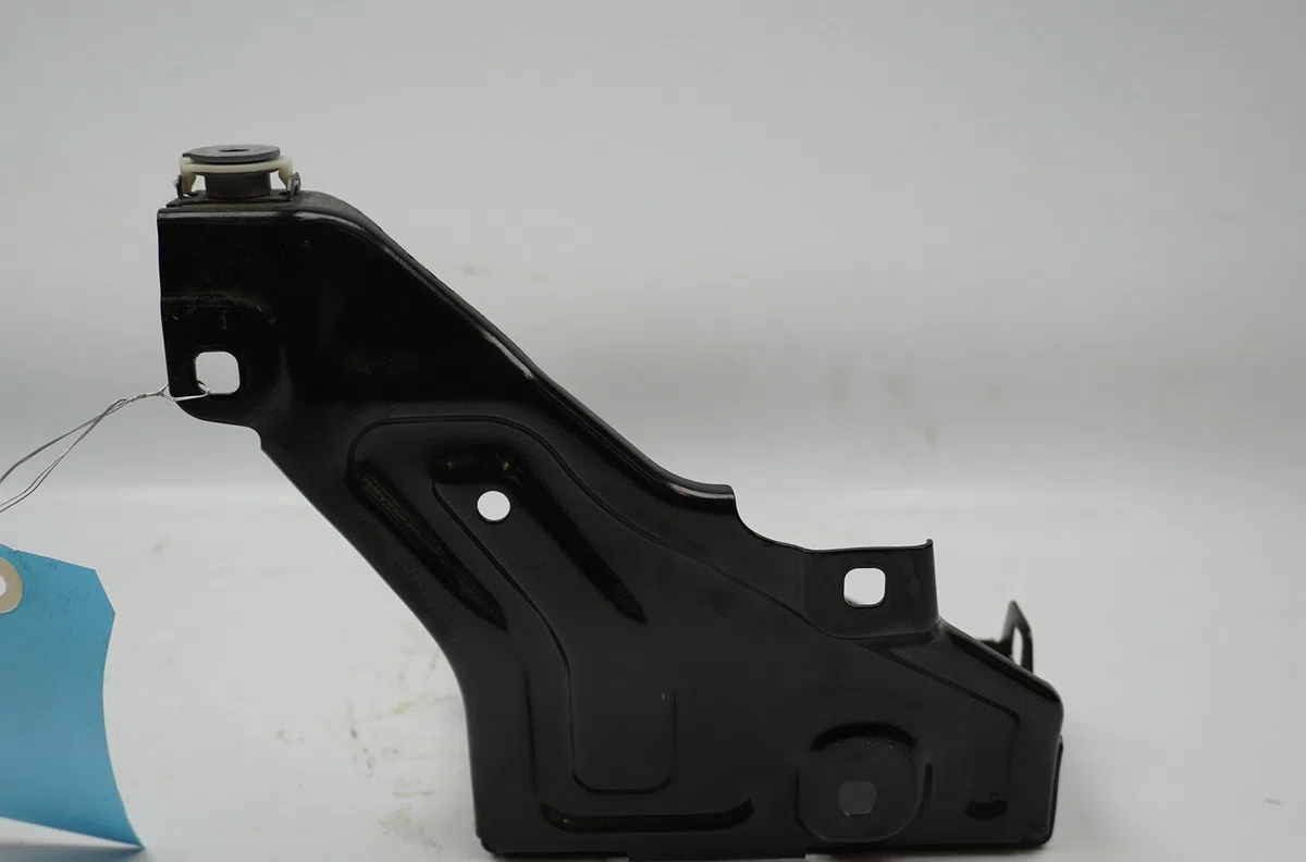 Support phare g Bmw X1 (F48) Sdrive 16 d (2014) occasion