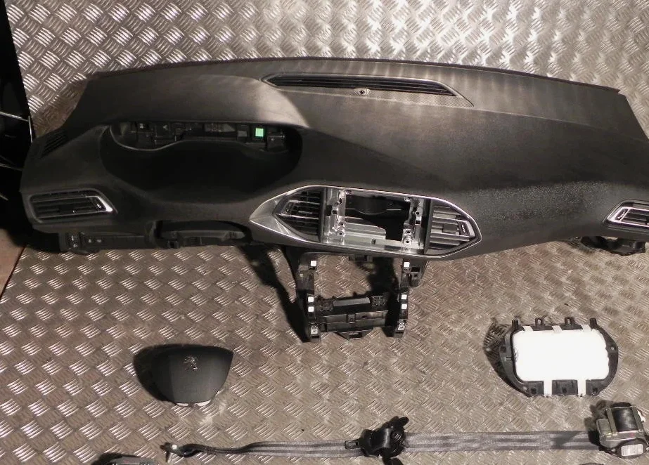Tableau De Bord Complet Peugeot 308
