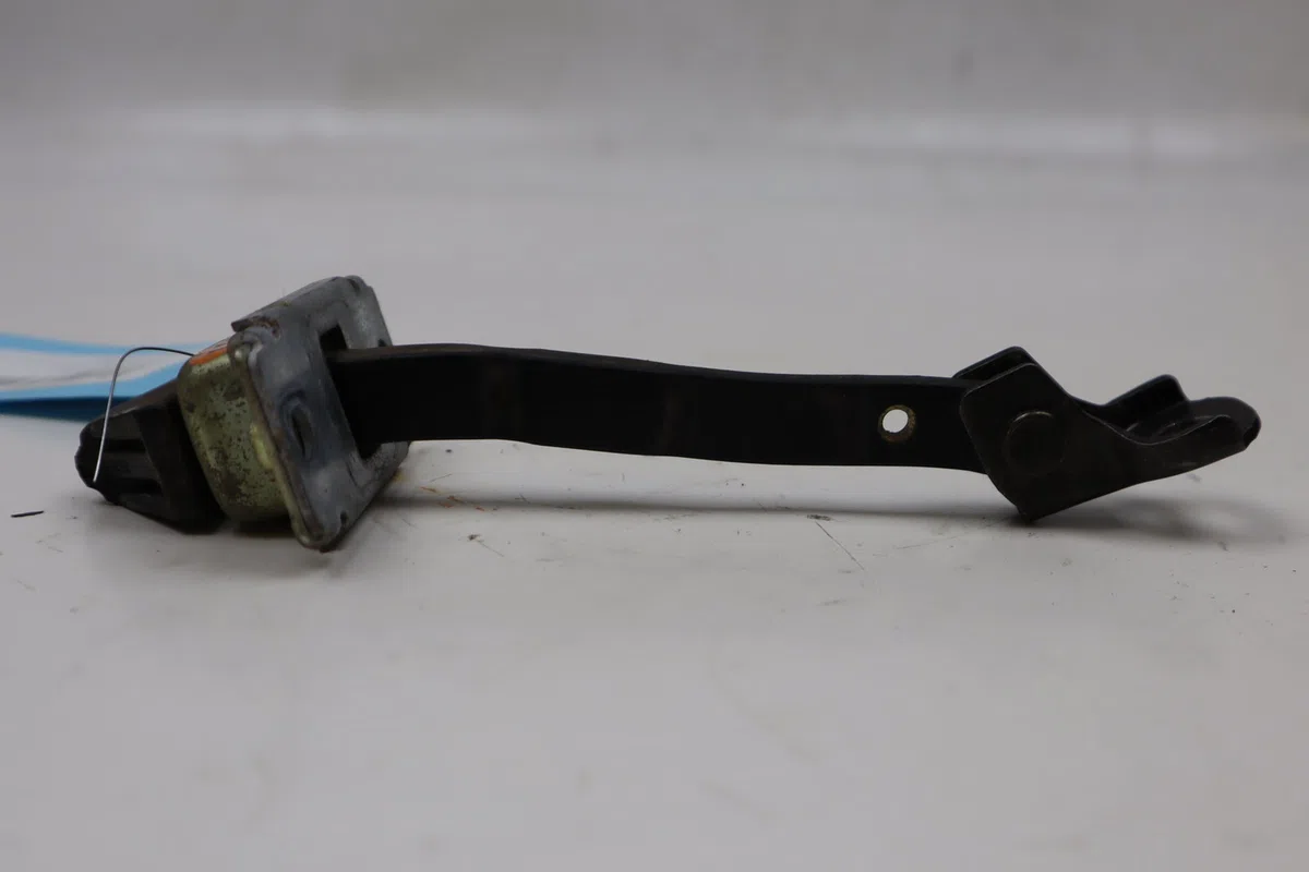 Tirant porte arg Mazda 3 (BK) 1.6 di turbo (2004-2009) occasion