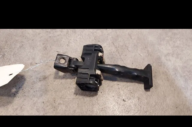 Tirant porte avd Bmw 1 (E87) 118 d (2004-2007) 5 portes occasion