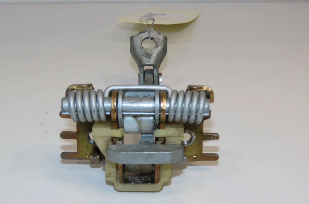 Tirant porte avd Renault LAGUNA II Grandtour (KG0-1_) 1.9 dci (kg0g) (2001-2007) occasion