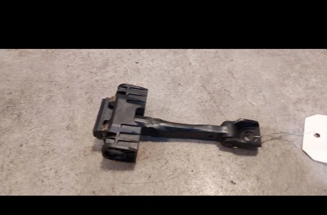Tirant porte avg Bmw 1 (E87) 118 d (2004-2007) 5 portes occasion