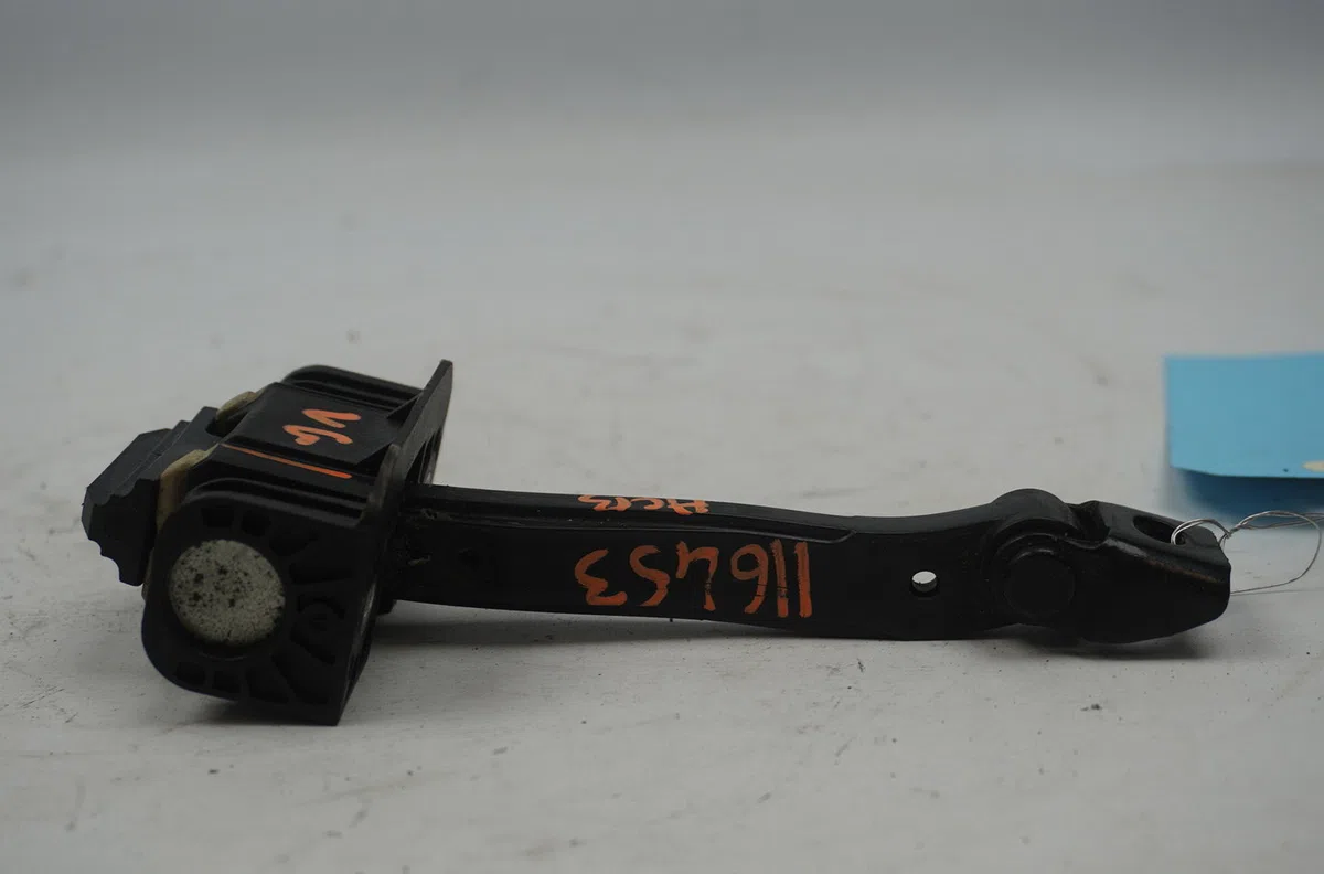 Tirant porte avg Bmw 1 (F20) 116 d (2012-2015) occasion