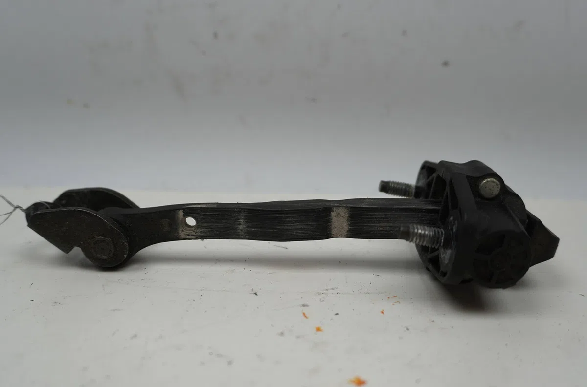Tirant porte avg Ford FIESTA VI (CB1, CCN) 1.25 (2008-2017) 5 portes occasion
