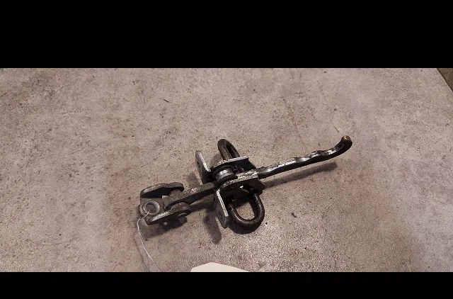 Tirant porte avg Opel CORSA C (X01) 1.2 (f08, f68) (2000-2009) occasion