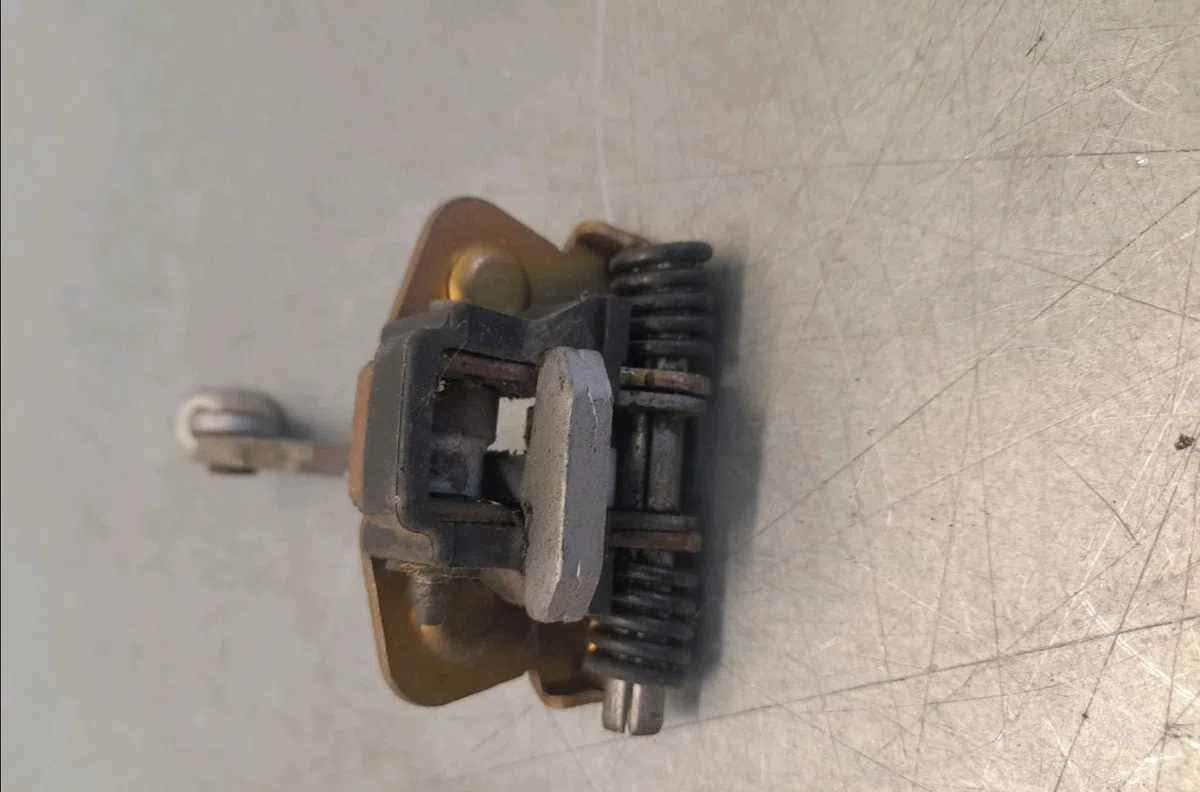 Tirant porte avg Renault CLIO II (BB_, CB_) 1.2 (bb0a, bb0f, bb10, bb1k, bb28, bb2d, bb2h, cb0a,... (1998-2010) 5 portes