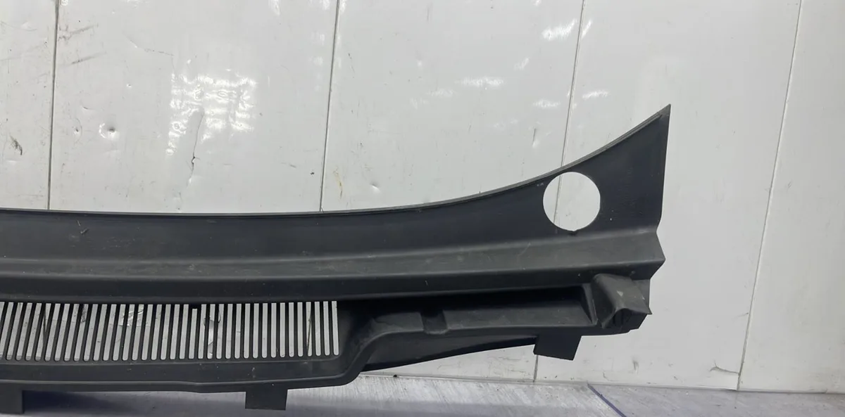 Tole auvent pare-brise FORD B-MAX occasion