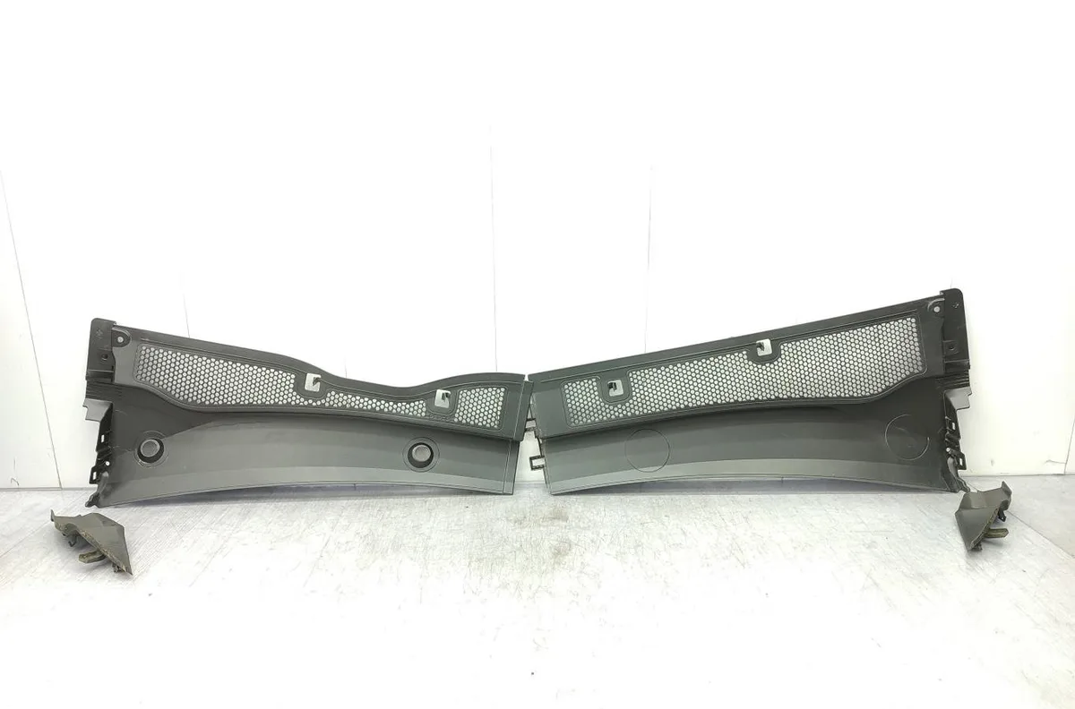 Tole auvent pare-brise OPEL CORSA F PHASE 1 occasion