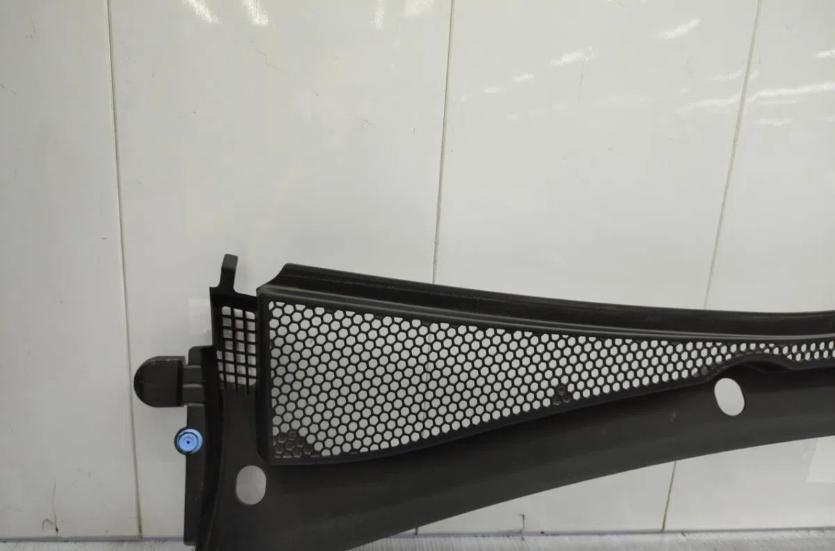 Tole auvent pare-brise PEUGEOT 208 1 PHASE 2 occasion