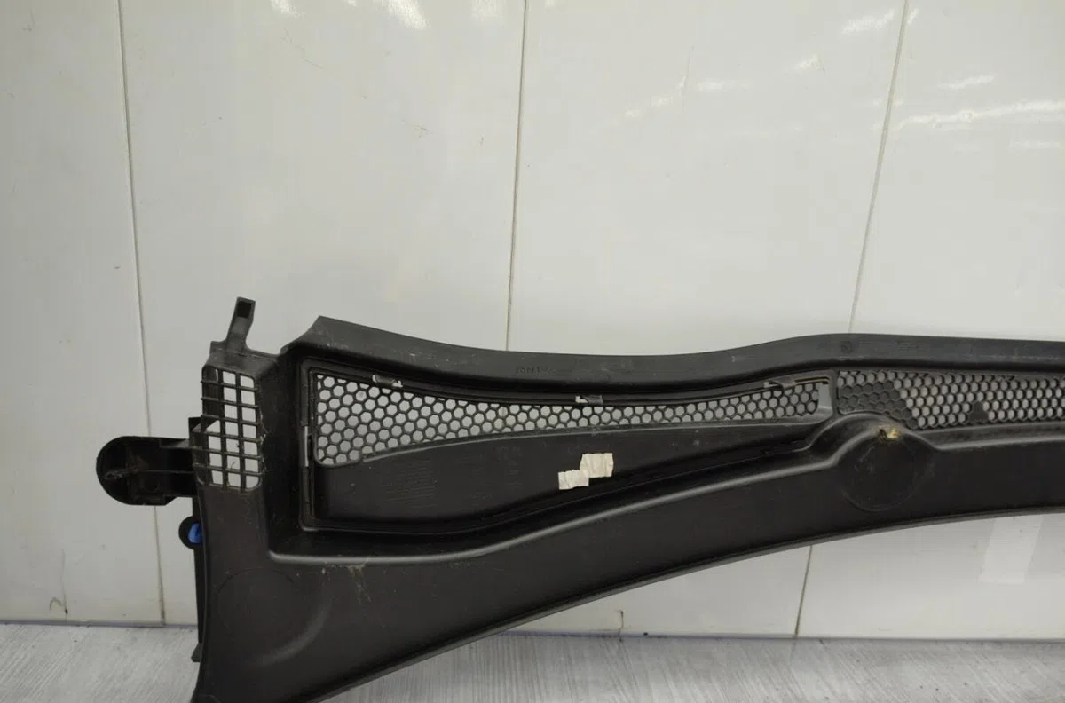 Tole auvent pare-brise PEUGEOT 208 1 PHASE 2 occasion