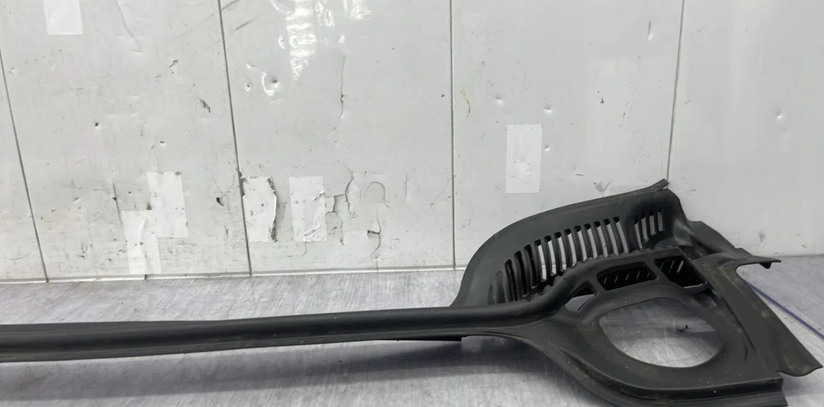 Tole auvent pare-brise PEUGEOT 407 COUPE occasion