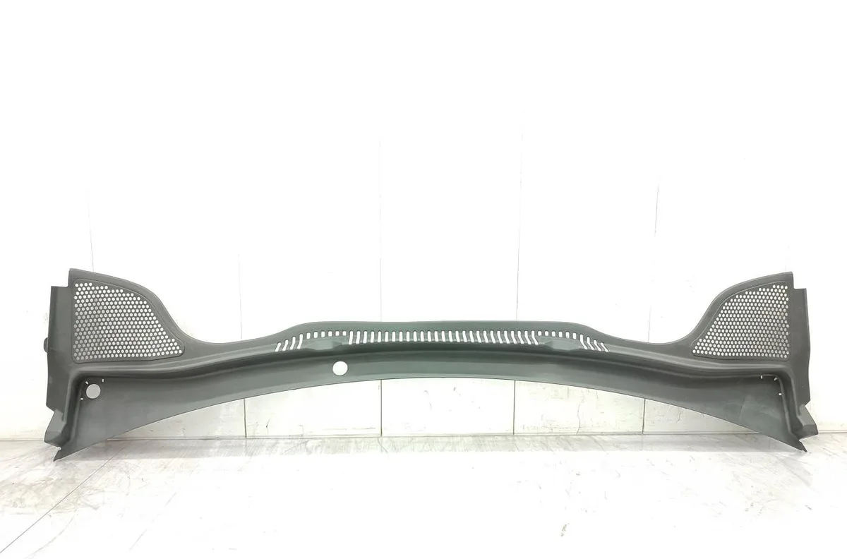 Tole auvent pare-brise SEAT IBIZA 4 PHASE 1 occasion