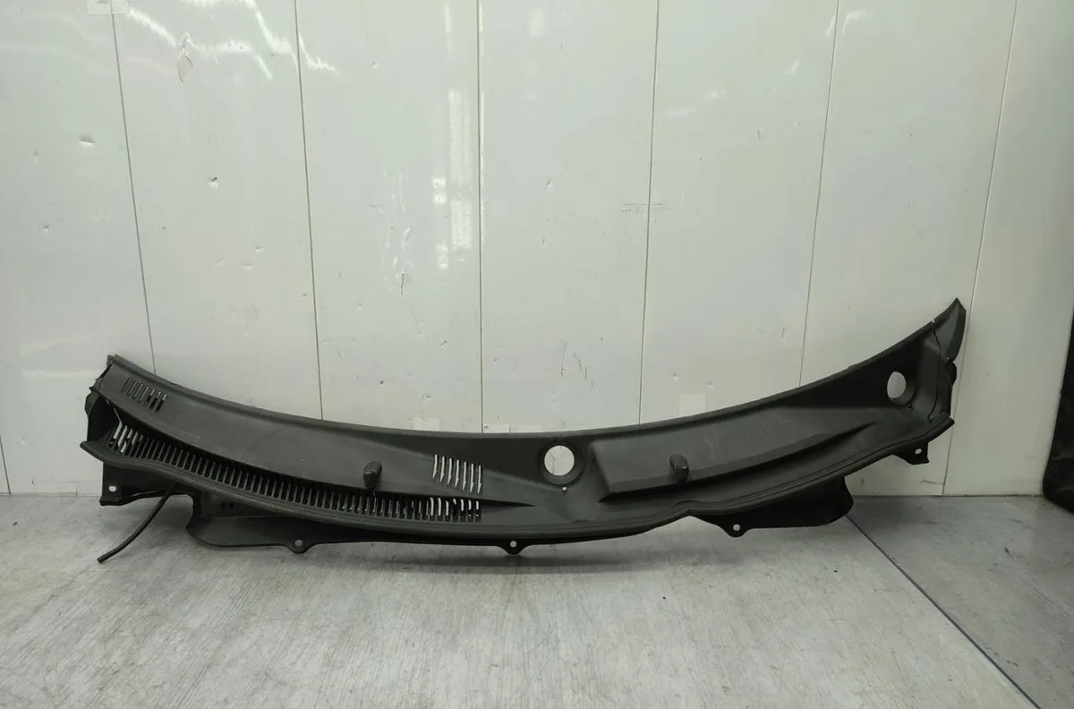 Tole auvent pare-brise SUZUKI SWIFT 4 occasion