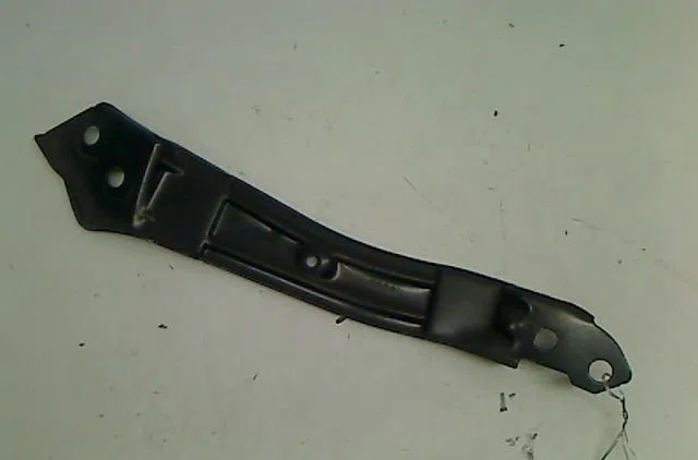 Tole porte phare d Ford KA (RU8) 1.2 (2008-2016) 3 portes occasion