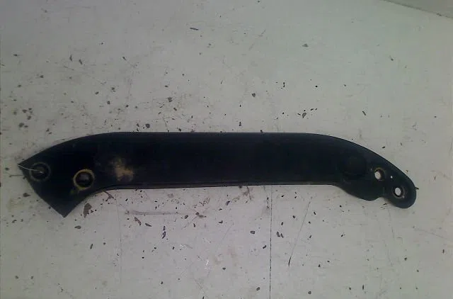 Tole porte phare d Volkswagen TOURAN (5T1) 1.6 tdi (2015-2016) occasion