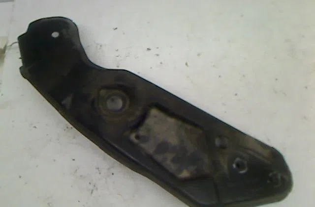Tole porte phare g Seat LEON (5F1) 2.0 tdi (2012-2020) 5 portes occasion