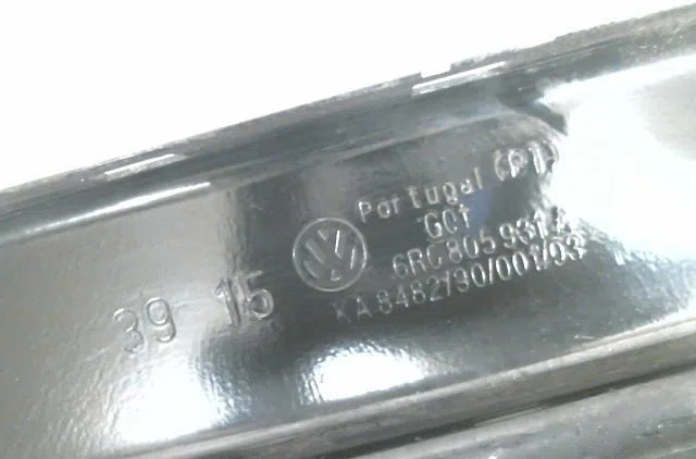 Tole porte phare g VOLKSWAGEN POLO occasion