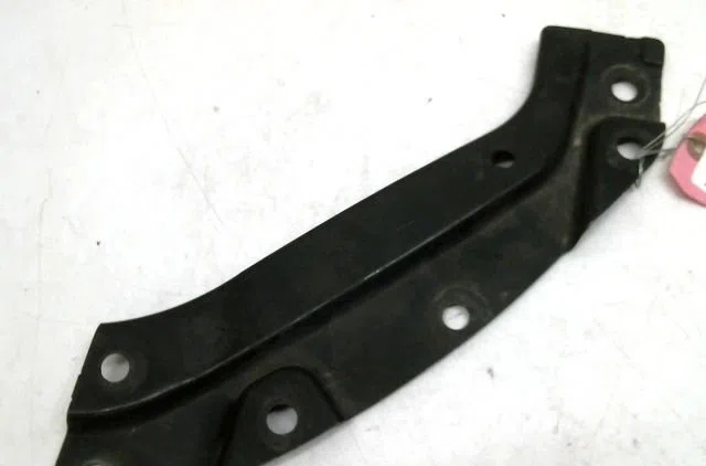 Tole porte phare g VOLKSWAGEN POLO occasion