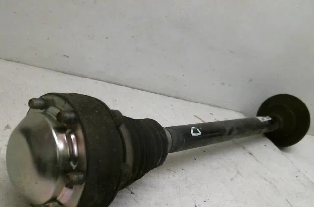 Transmission arrière droite AUDI A6 ALLROAD QUATTRO 2.7 V AVUS occasion