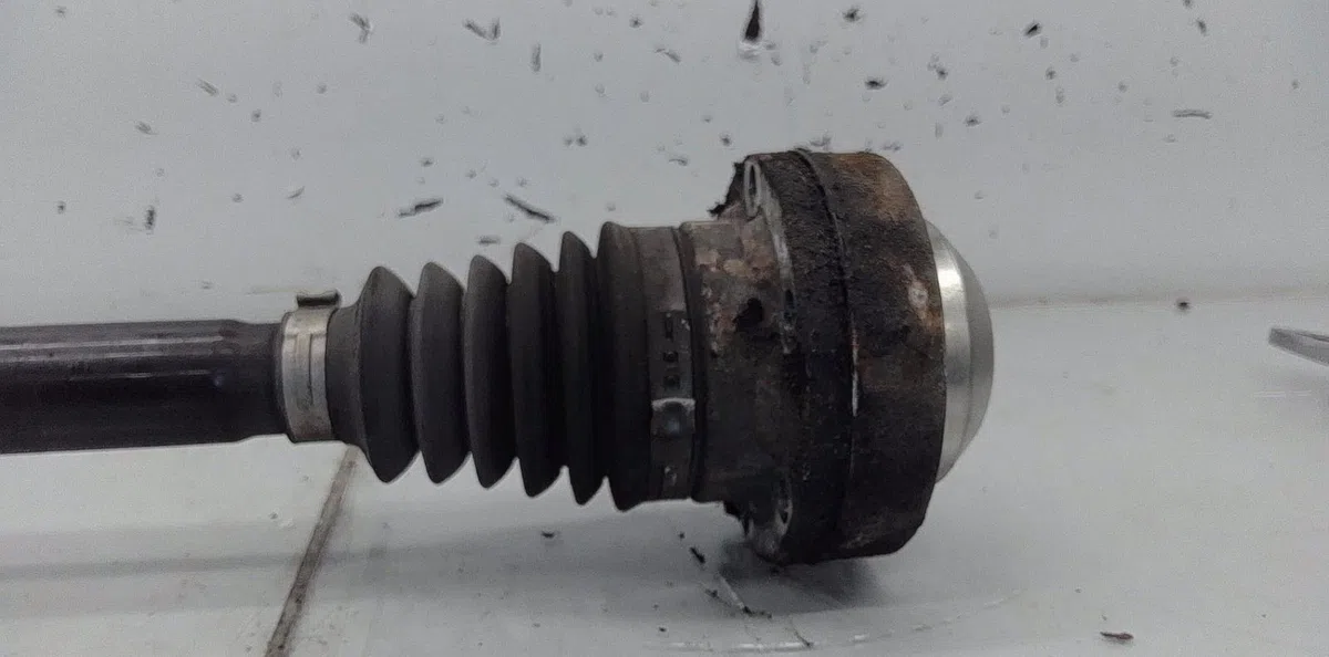 Transmission arrière droite Audi A6 C6 (4F2) 3.0 tdi quattro (2004-2006) 4 portes occasion