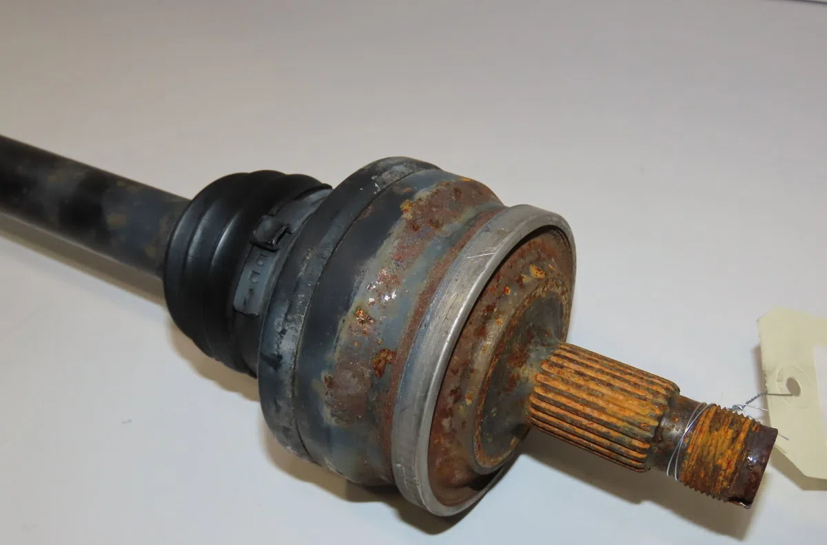 Transmission arrière droite Mercedes-benz CLASSE C Coupe Sport (CL203) C 220 cdi (203.708) (2004-2008) 3 portes occasion