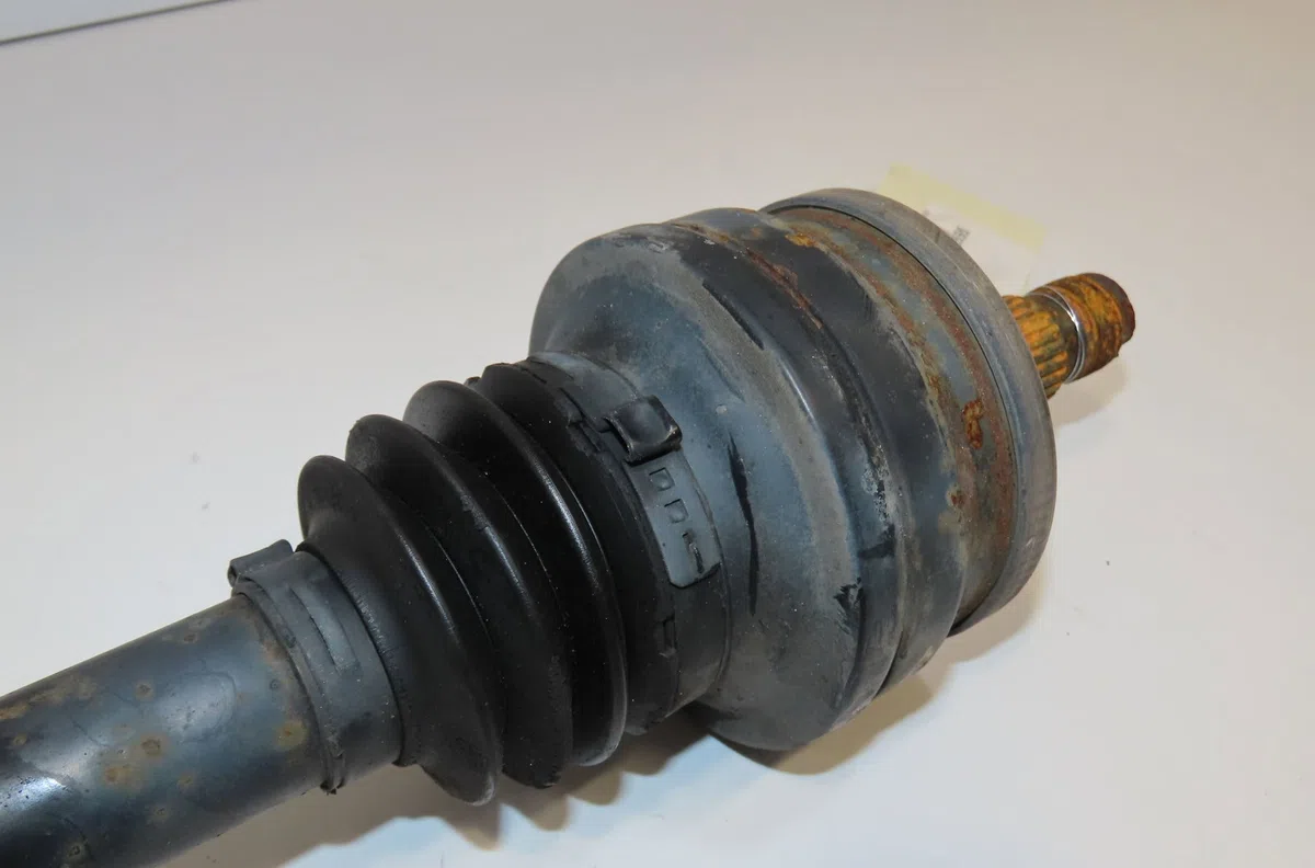 Transmission arrière droite Mercedes-benz CLASSE C Coupe Sport (CL203) C 220 cdi (203.708) (2004-2008) 3 portes occasion