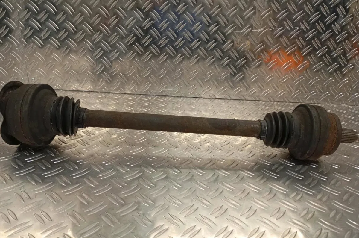 Transmission arrière droite Mercedes-benz CLS (C219) Cls 55 amg (219.376) (2005-2010) occasion