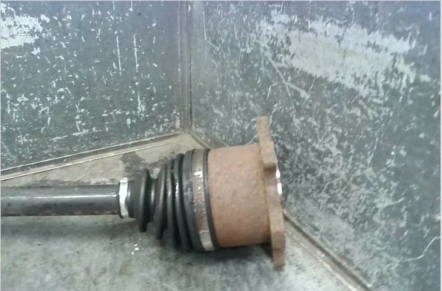 Transmission arrière droite Nissan PATHFINDER III (R51) 2.5 dci 4wd (2005) occasion