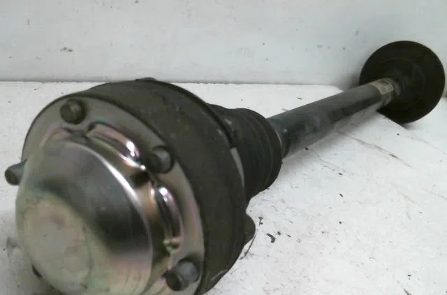 Transmission arrière gauche AUDI A6 ALLROAD QUATTRO 2.7 V AVUS occasion