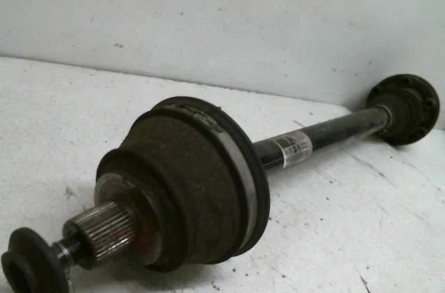 Transmission arrière gauche AUDI A6 ALLROAD QUATTRO 2.7 V AVUS occasion