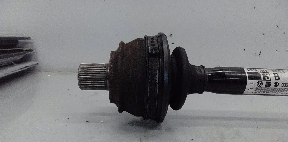 Transmission arrière gauche Audi A6 C6 (4F2) 3.0 tdi quattro (2004-2006) 4 portes occasion