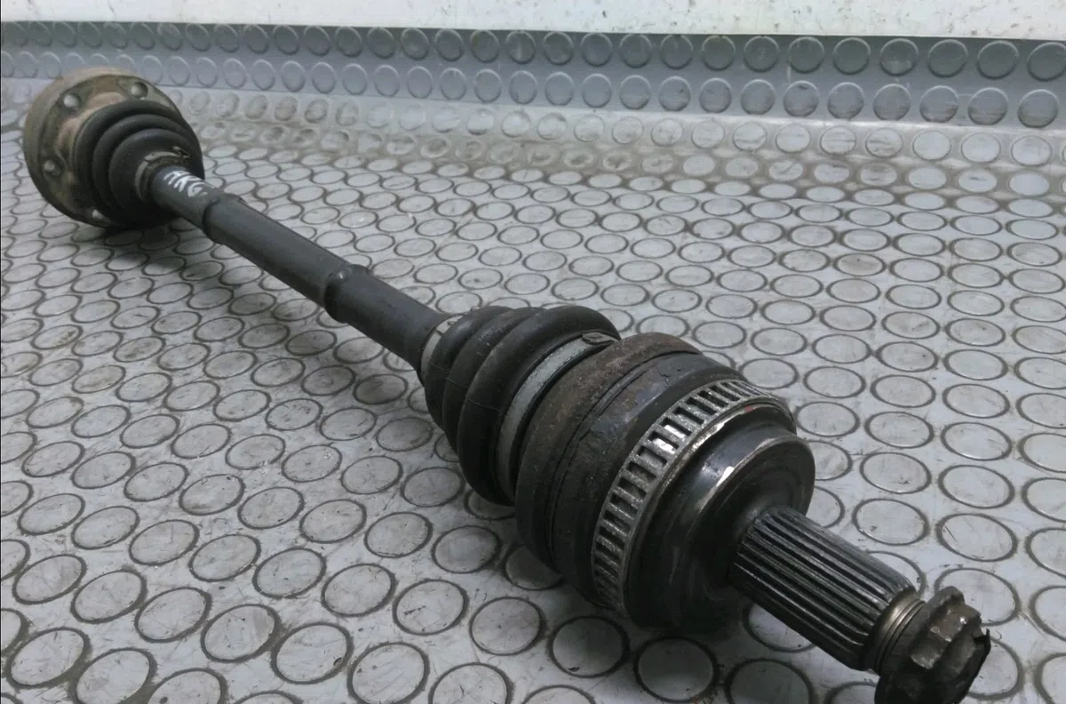 Transmission arrière gauche Bmw 1 (E87) 116 d (2009-2011) occasion