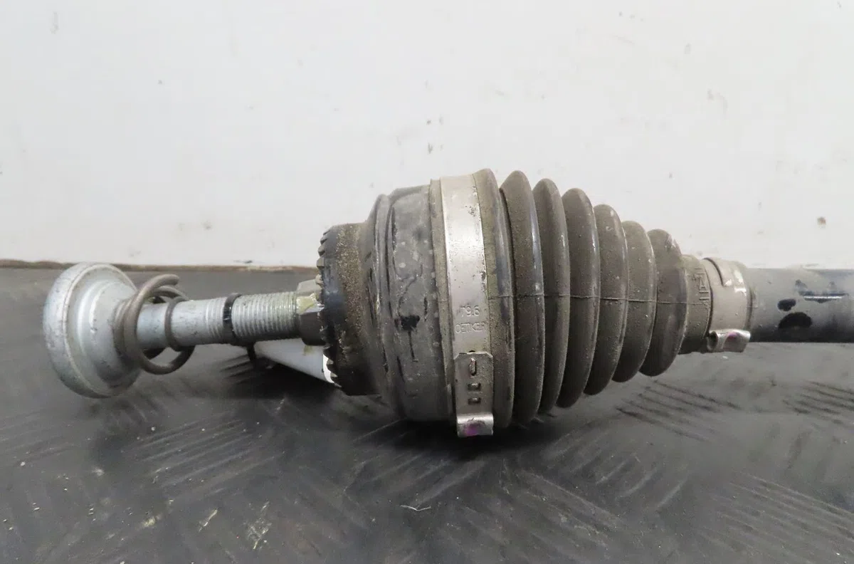 Transmission arrière gauche Bmw X1 (F48) Xdrive 20 d (2015) occasion