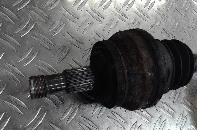 Transmission arrière gauche Mercedes-benz CLS (C219) Cls 500 (219.375) (2004-2010) occasion