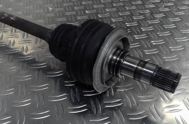 Transmission arrière gauche Mercedes-benz CLS (C219) Cls 500 (219.375) (2004-2010) occasion