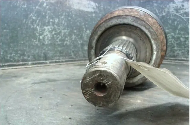 Transmission arrière gauche Nissan PATHFINDER III (R51) 2.5 dci 4wd (2005) occasion