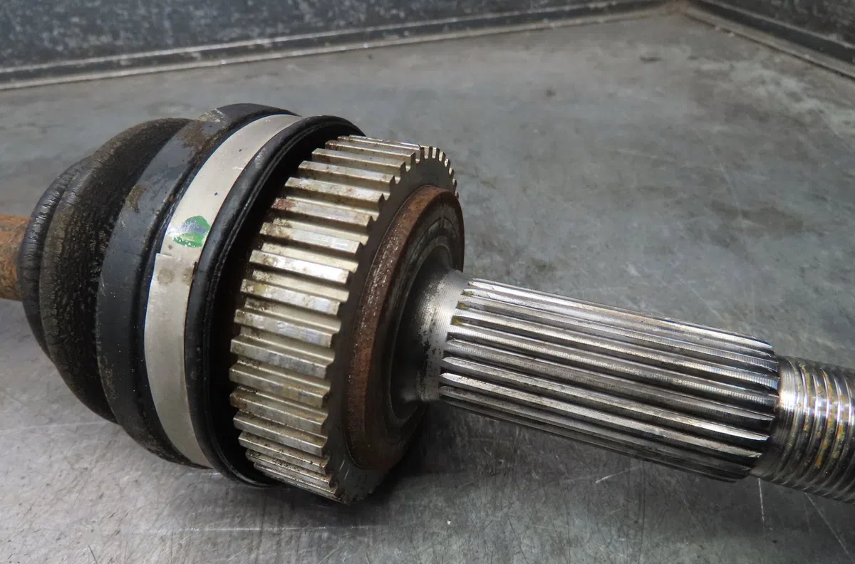 Transmission arrière gauche NISSAN X-TRAIL 2007 occasion