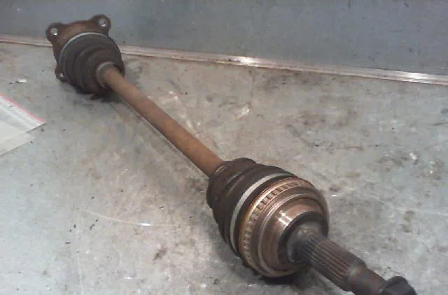 Transmission arrière gauche TOYOTA RAV4 2002 occasion