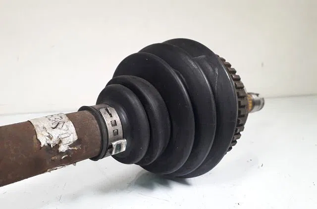 Transmission avant droite Alfa romeo SPIDER (916_) 2.0 t.spark 16v (916s2c00) (1995-2005) occasion